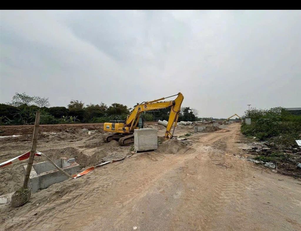 Bán 85m2 đất đấu giá xóm lò, việt hưng