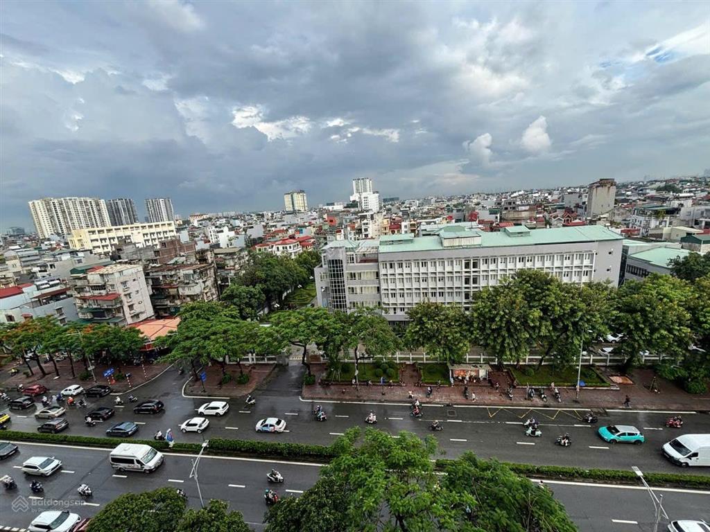 Bán căn hộ 94m2 ngõ 137 nguyễn văn cừ căn áp góc