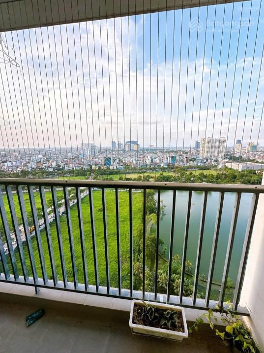 Bán gấp căn hộ chung cư n01t1 ngoại giao đoàn view hồ điều hòa
