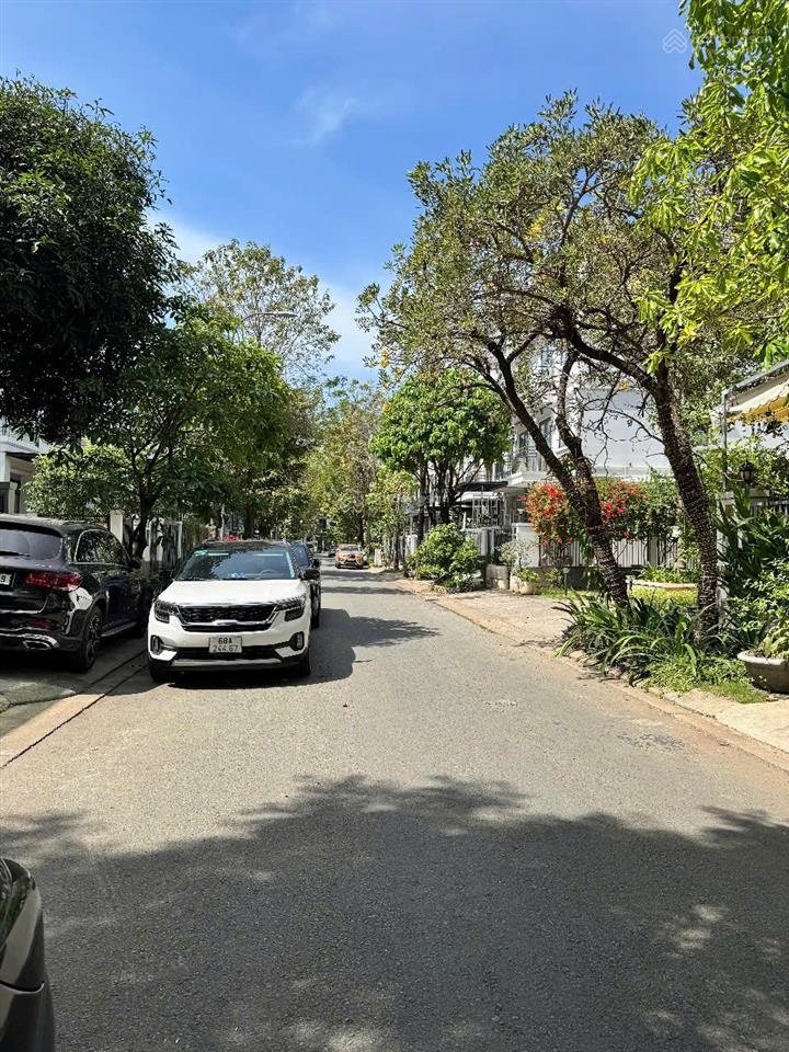 Bán nhà phố liền kề tại kdt lakeview city, 19 tỷ vnd, 100m2, 4pn, 3wc