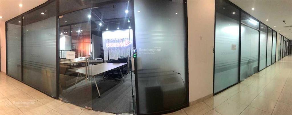 Cho thuê văn phòng hoàng cầu. dt 230m2. giá 218 nghìn/m2. bao gồm thuế, phí dv. sàn thông