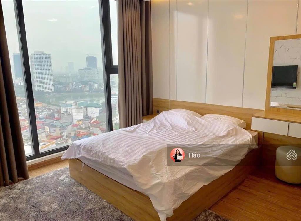 Cho thuê cc tại vinhomes metropolis  liễu giai, 80m², 2pn, 2wc. full đồ. toà m2, giá 32tr.