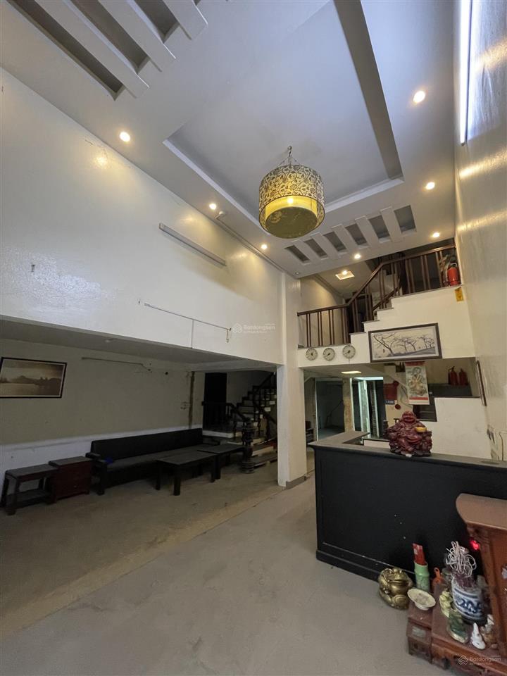 Khách sạn 120m2 8 tầng mặt phố anh đào, bãi cháy