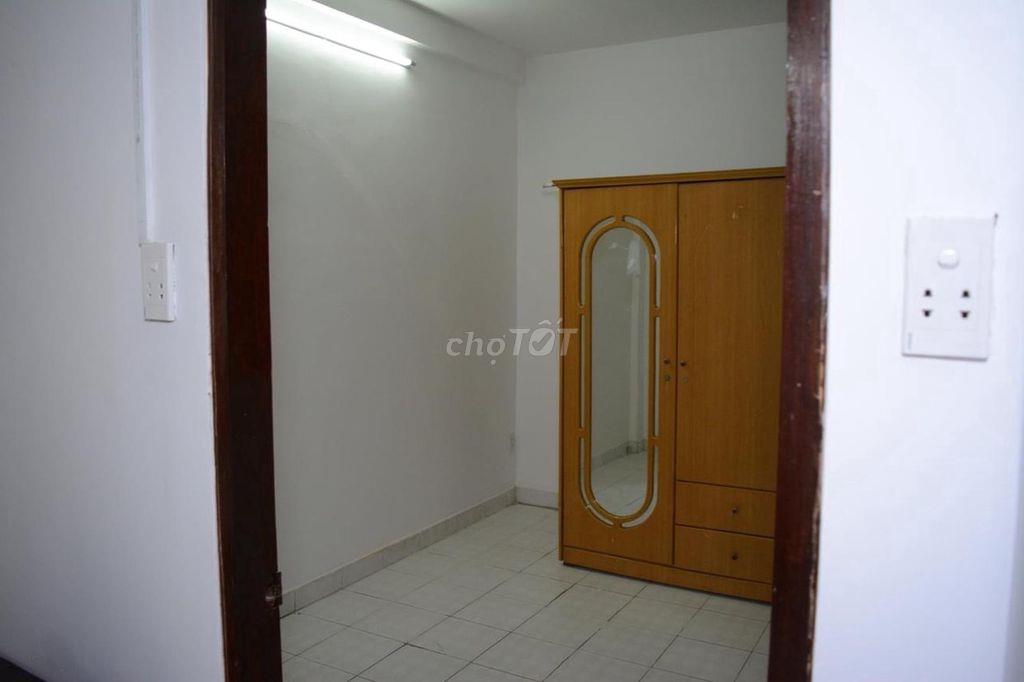 Bán căn hộ chung cư Hùng Vương Phường Chợ Lớn