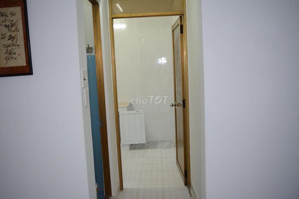 Bán căn hộ chung cư Hùng Vương Phường Chợ Lớn