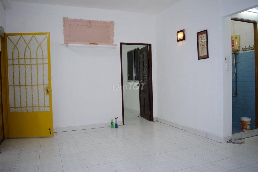 Bán căn hộ chung cư Hùng Vương Phường Chợ Lớn
