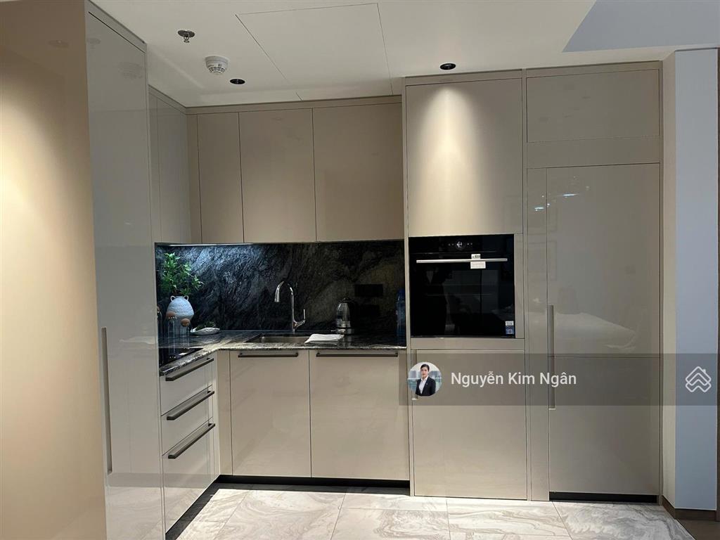 Bán căn hộ 2pn  87.13m2 39,2 tỷ căn góc tòa sea  jw marriott tầng cao grand marina saigon