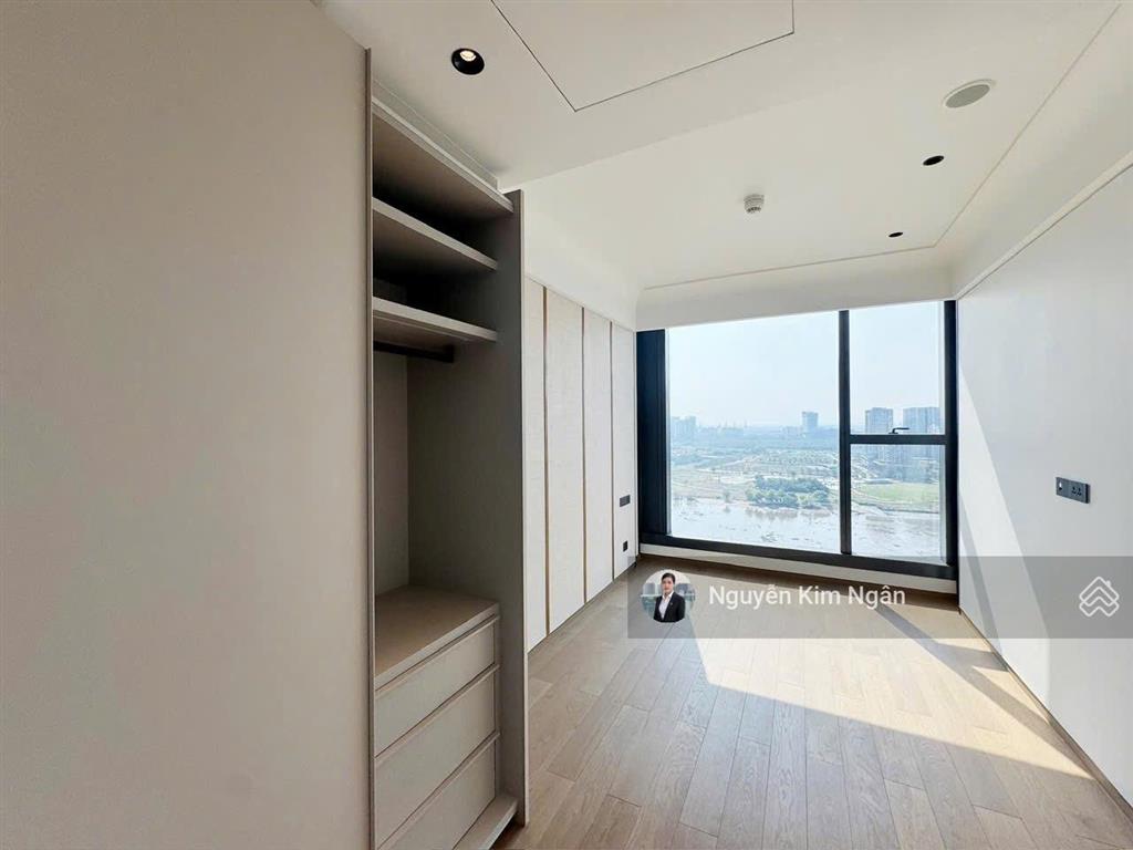 Cần tiền bán lỗ 8 tỷ 2pn  88m2 giá 36 tỷ trực diện sông saigon tòa sea  jw marriott