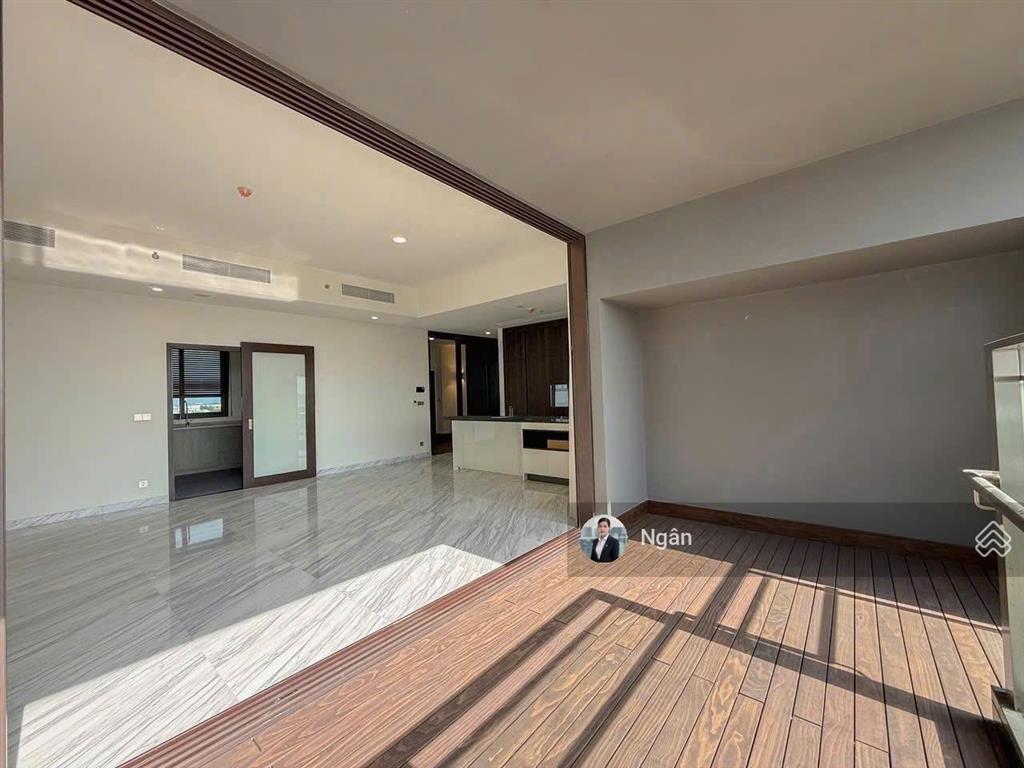 Bán căn pool villa 3pn  4wc  220m2 tại define chỉ 34,9tỷ