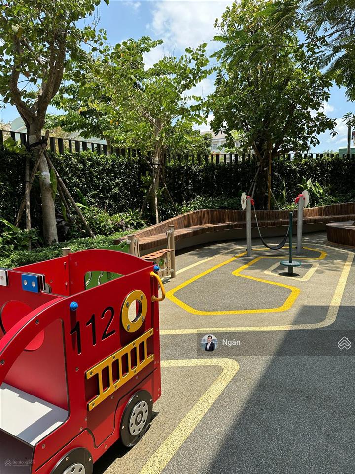 Bán căn pool villa 3pn  4wc  220m2 tại define chỉ 34,9tỷ