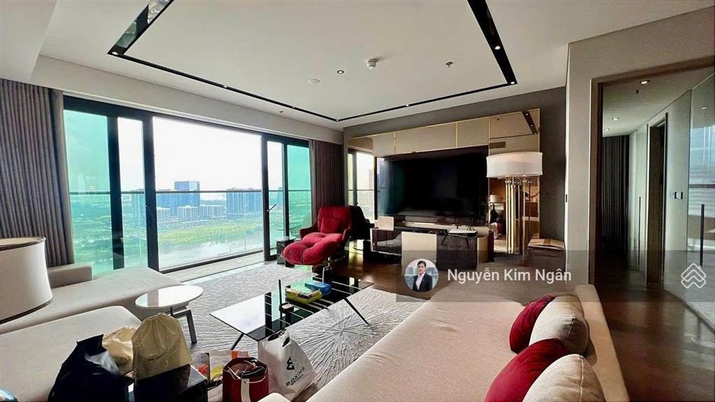 Bán 3pn  150m2 giá 62 tỷ allin căn góc trục 02 đẹp nhất tòa lake tầng cao grand marina saigon