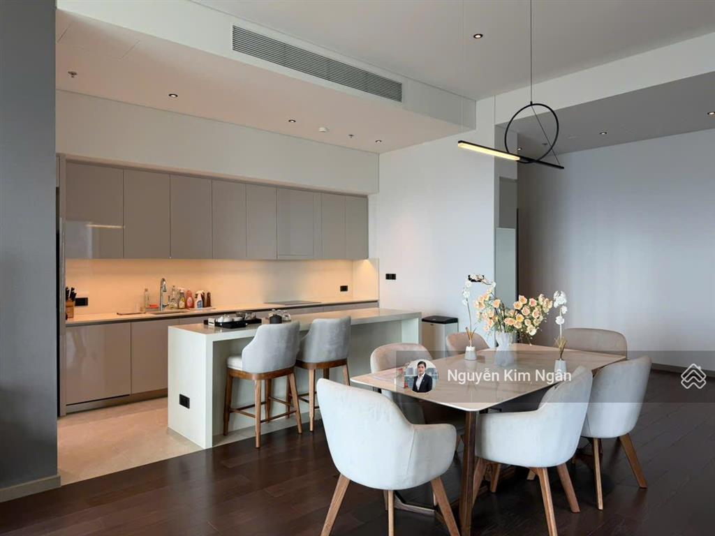 Kim ngân grand marina  cho thuê 3pn trần cao 4m1 full nội thất 199tr/th miễn phí quản lý