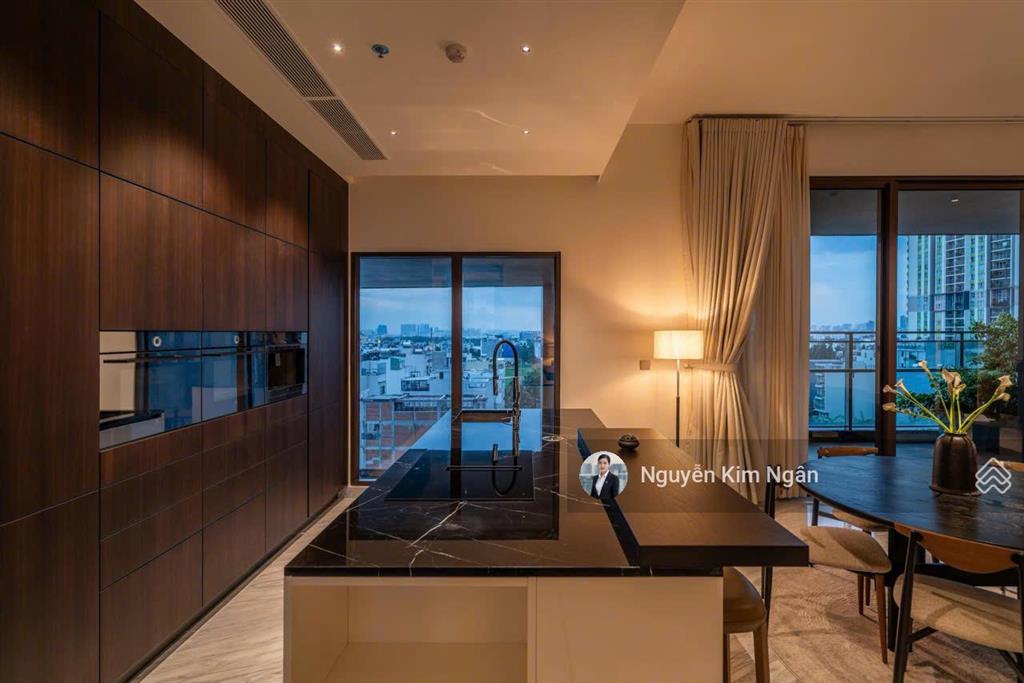 Kim ngân define  cho thuê căn 3pn  4wc  220m2, 123tr/tháng full nội thất cao cấp