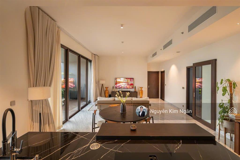 Kim ngân define  cho thuê căn 3pn  4wc  220m2, 123tr/tháng full nội thất cao cấp