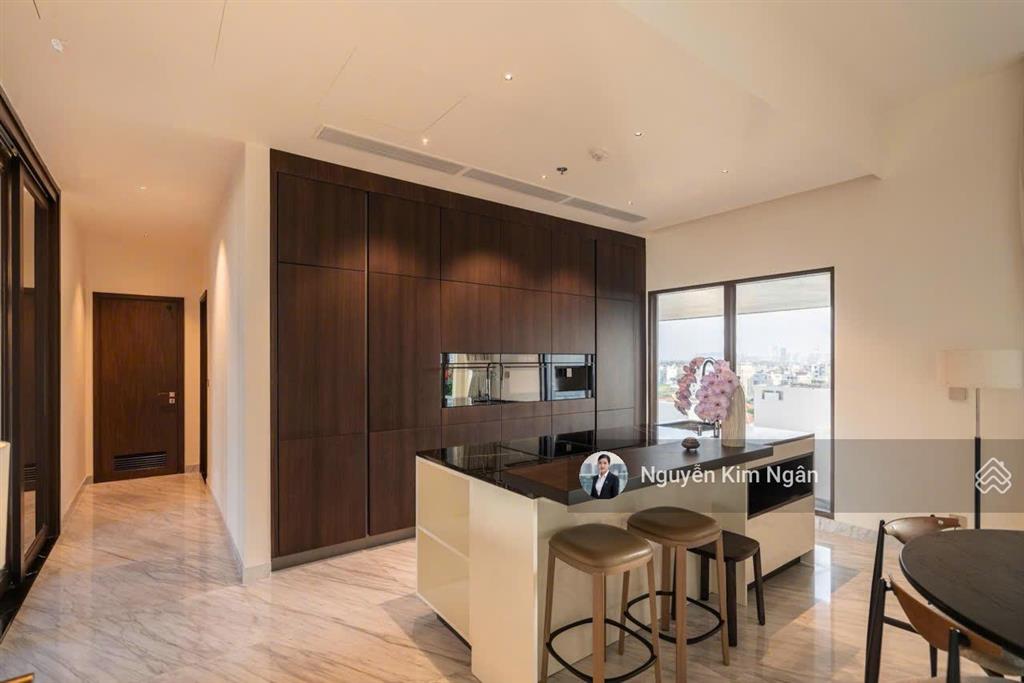 Kim ngân define  cho thuê căn 3pn  4wc  220m2, 123tr/tháng full nội thất cao cấp