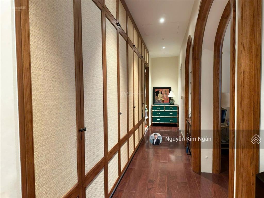 Cho thuê căn hộ define 4pn + 1pn mad  6wc  325m2, 135tr/tháng