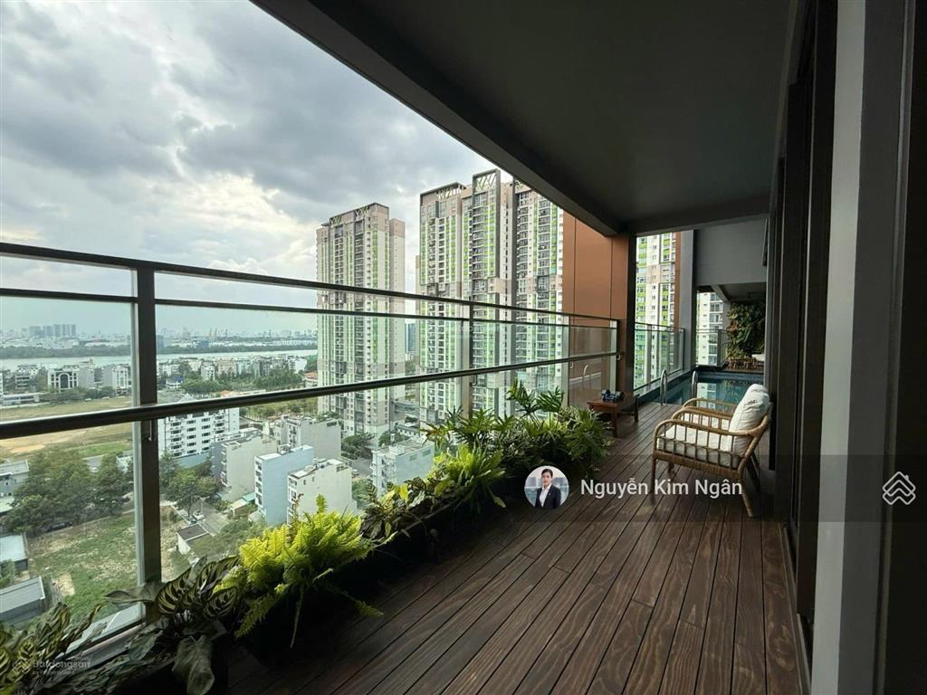 Cho thuê căn hộ define 4pn + 1pn mad  6wc  325m2, 135tr/tháng