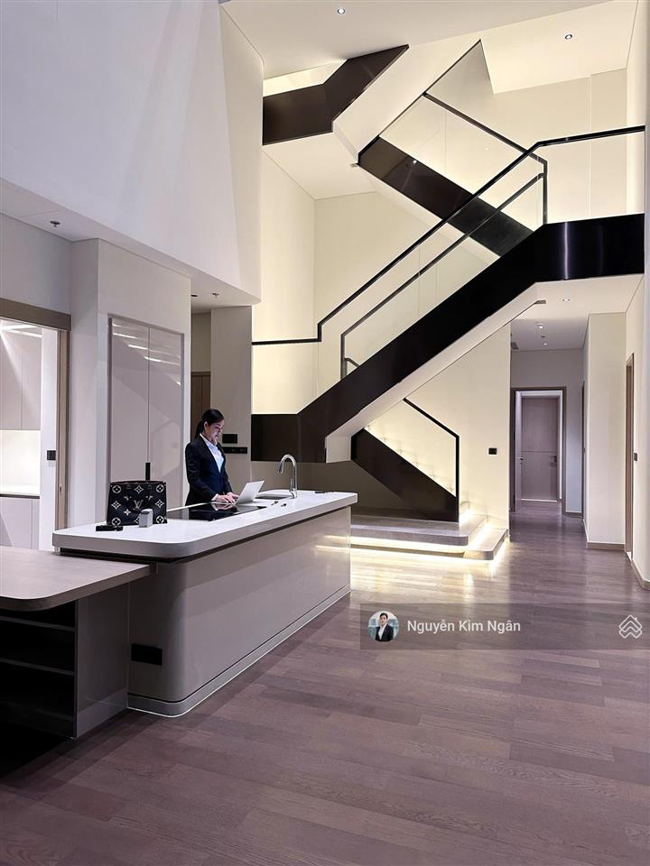Kim ngân grand marina  bán penthouse duplex 239m2  giá 170 tỷ 4pn  4wc 240m2 đã có sổ