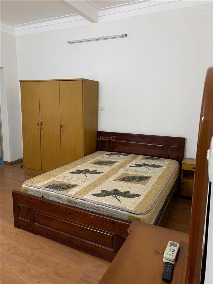 Cho thuê nhà riêng, 42m2 x 2 tầng, trung tâm hà nội
