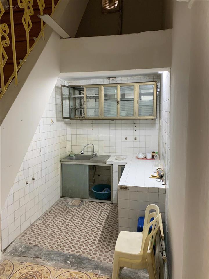 Cho thuê nhà riêng, 42m2 x 2 tầng, trung tâm hà nội