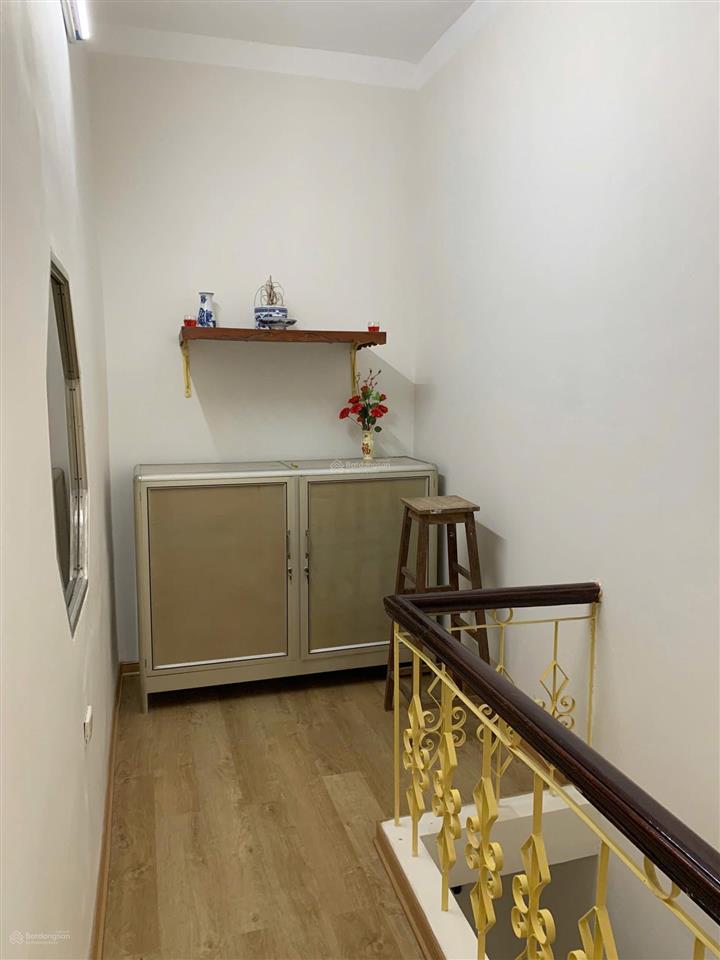 Cho thuê nhà riêng, 42m2 x 2 tầng, trung tâm hà nội