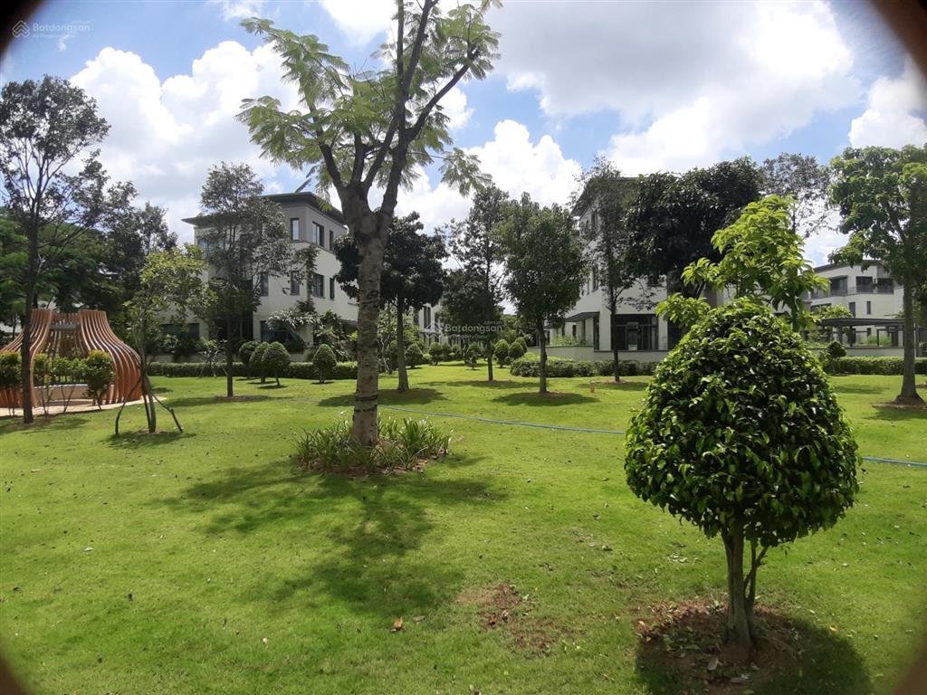 Chính chủ bán nhanh nhà phố small dự án swan park vị trí đẹp, giá tốt thị trường.  0946 888 ***
