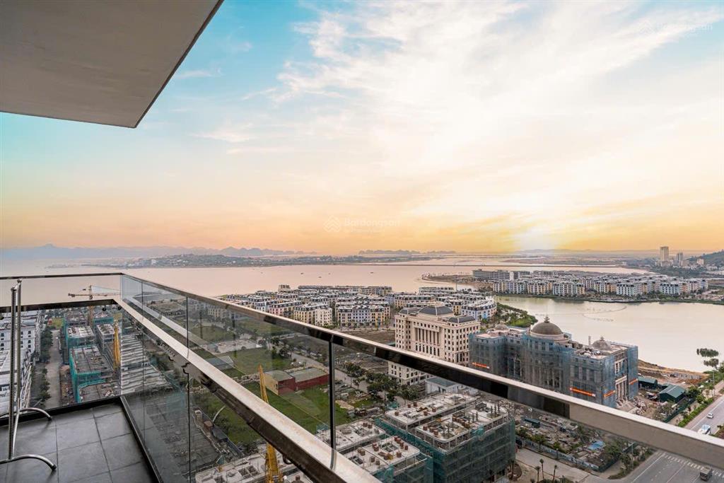 Cắt lỗ căn studio view biển vị trí đẹp dự án skym hạ long