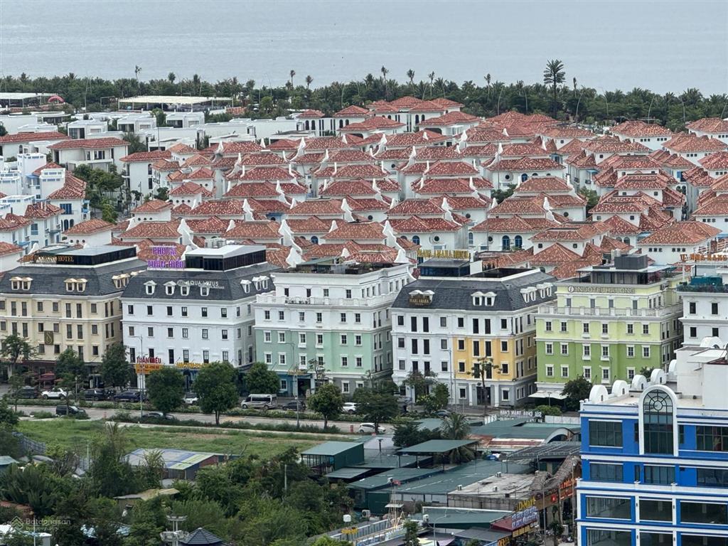Liền kề vị trí đắc địa kinh doanh ngày đêm giá rẻ bất ngờ