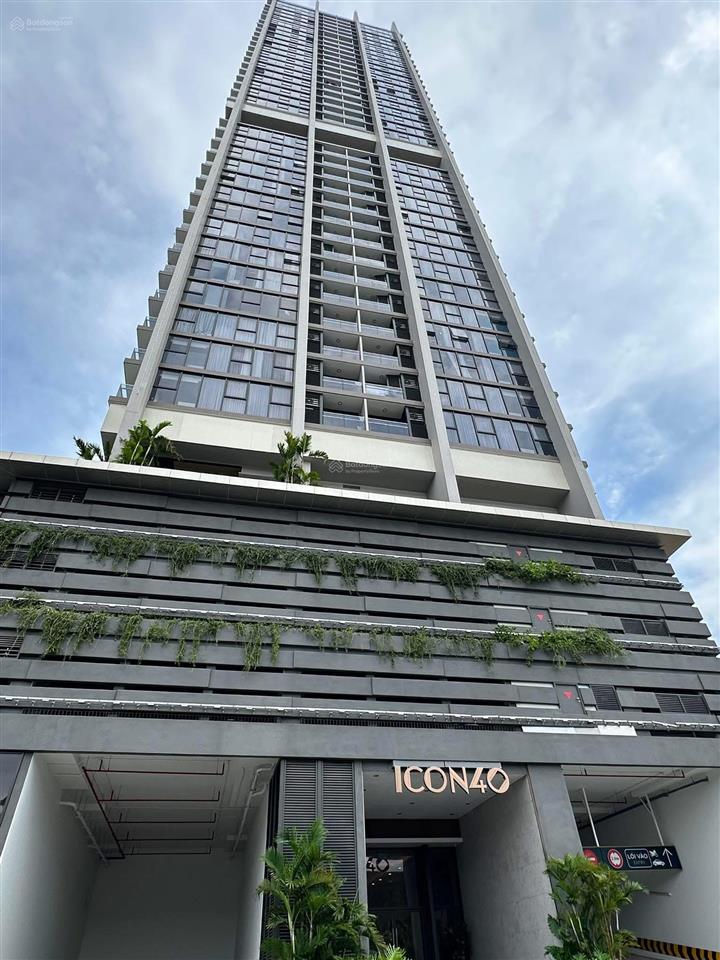 Căn 2 ngủ, 2vs tầng cao ban công đn view biển đẹp nhì tòa icon40 giá hời thị trường