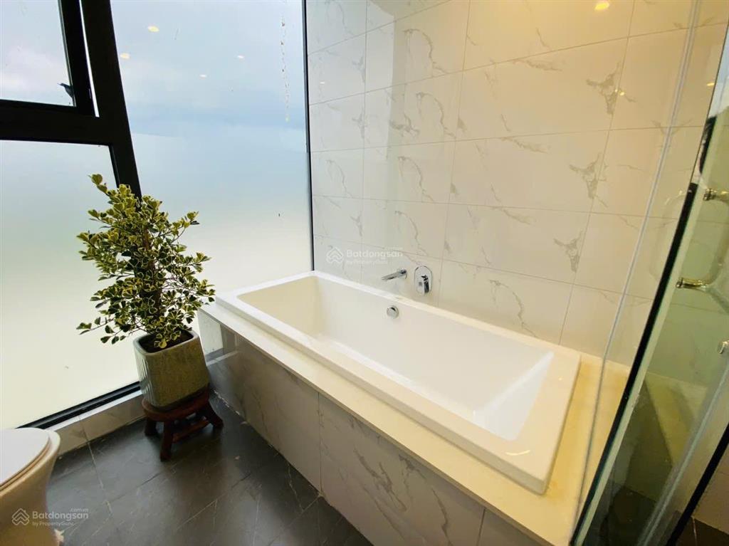 Căn hộ tòa icon40 lô góc 2n hoàn thiện đẹp full nội thất, giá thuê đang cho thuê dòng tiền đều