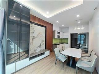 Mặt phố Hoa Bằng 40m2, 5 tầng thiết kế đẹp kinh doanh sầm uất nhỉnh 16 tỷ hiếm Cầu Giấy