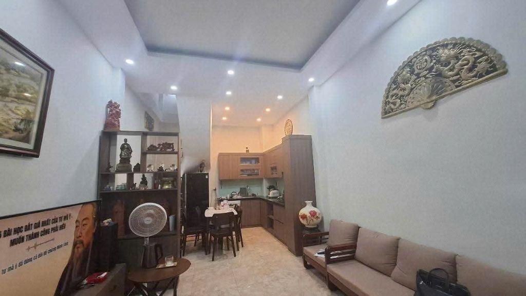 Hiếm phố Thái Hà 33m2, 4T, MT4m vỉa hè Gara ô tô chỉ 14.7 tỷ trung tâm Đống Đa 