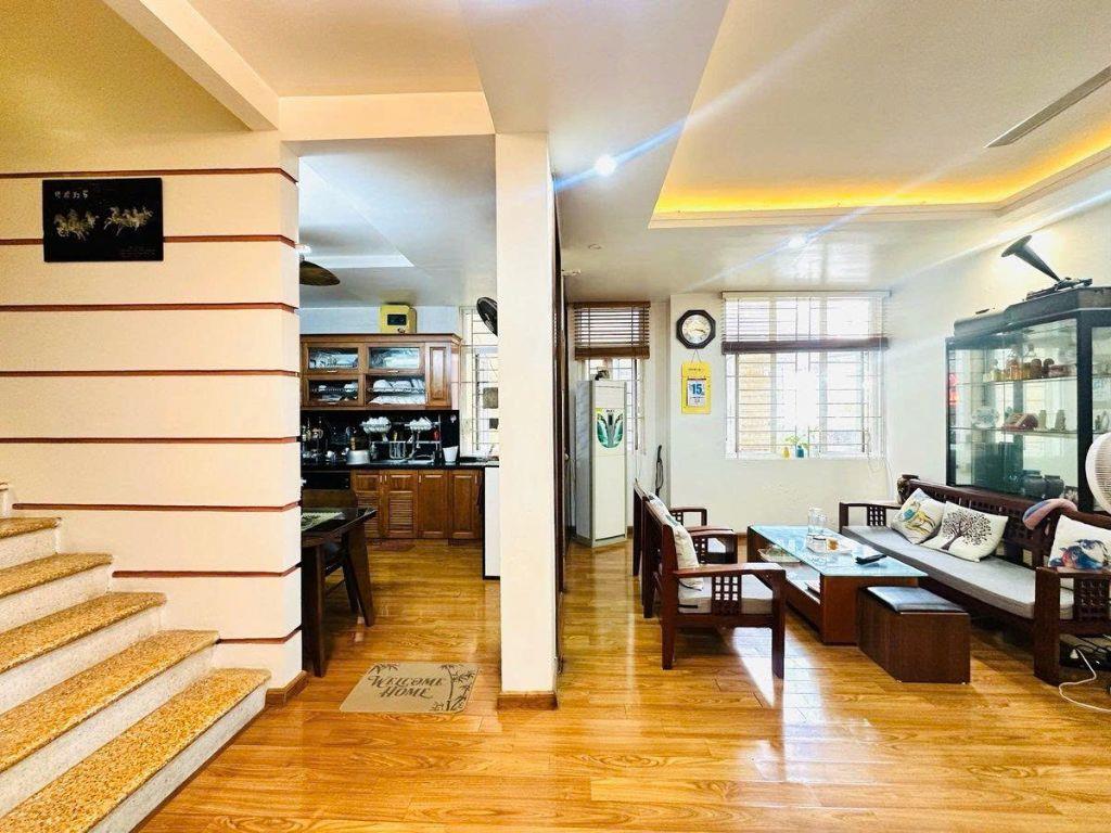 Phố Lạc Trung 50m2, 5 tầng, mặt tiền 8m Gara ô tô 19.5 tỷ hiếm Hai Bà Trưng