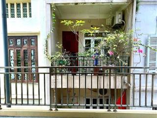 Phố Vân Hồ 32m2, 4 tầng lô góc ô tô mặt tiền 4m giá 10.5 tỷ gần Công Viên Thống Nhất