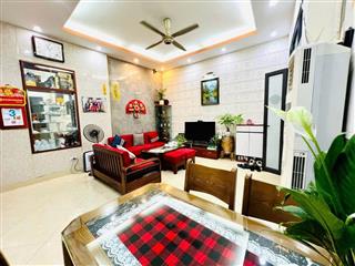 Bán nhà Trường Chinh nhỉnh 8 tỷ 32m2, 3 tầng, mặt tiền 5.5m ngõ rộng gần Hồ Khương Thượng