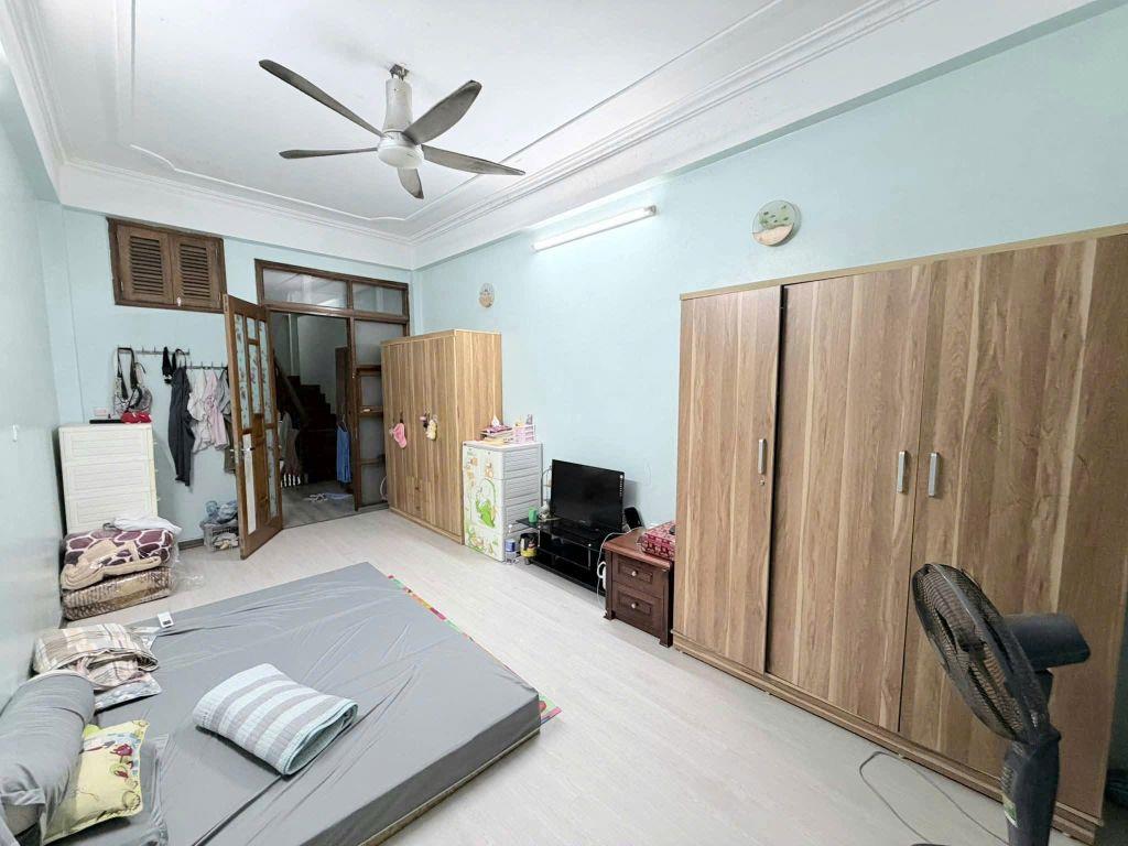 Bán nhà phố Xã Đàn 55m2, 4 tầng đẹp 2 thoáng chỉ 11.6 tỷ trung tâm quận Đống Đa 