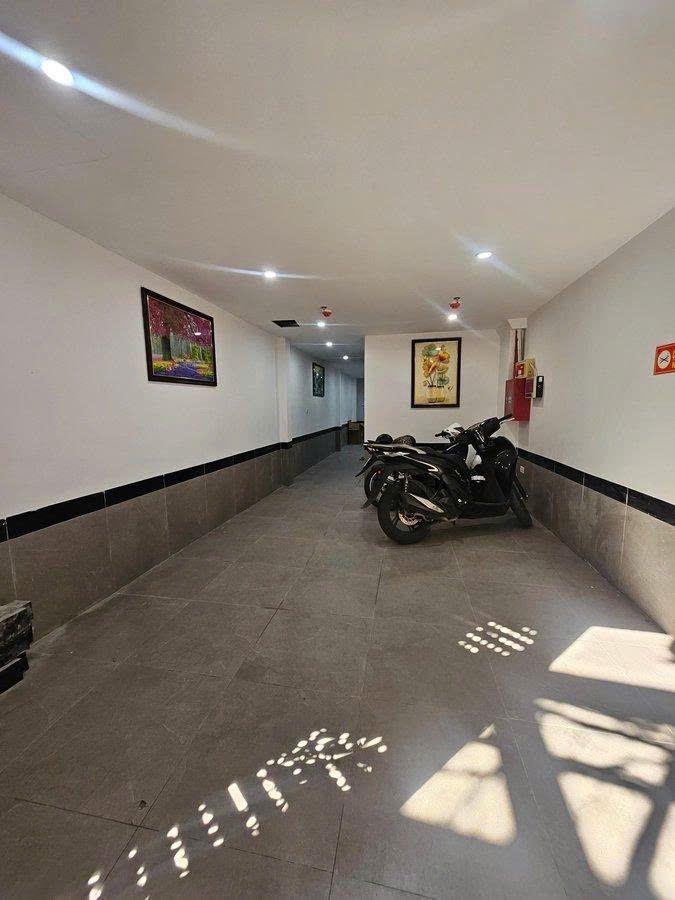 Bán nhà Đường Láng 56m2, 7T thang máy đẹp long lanh dòng tiền 900tr/năm ô tô VF3 đỗ cửa