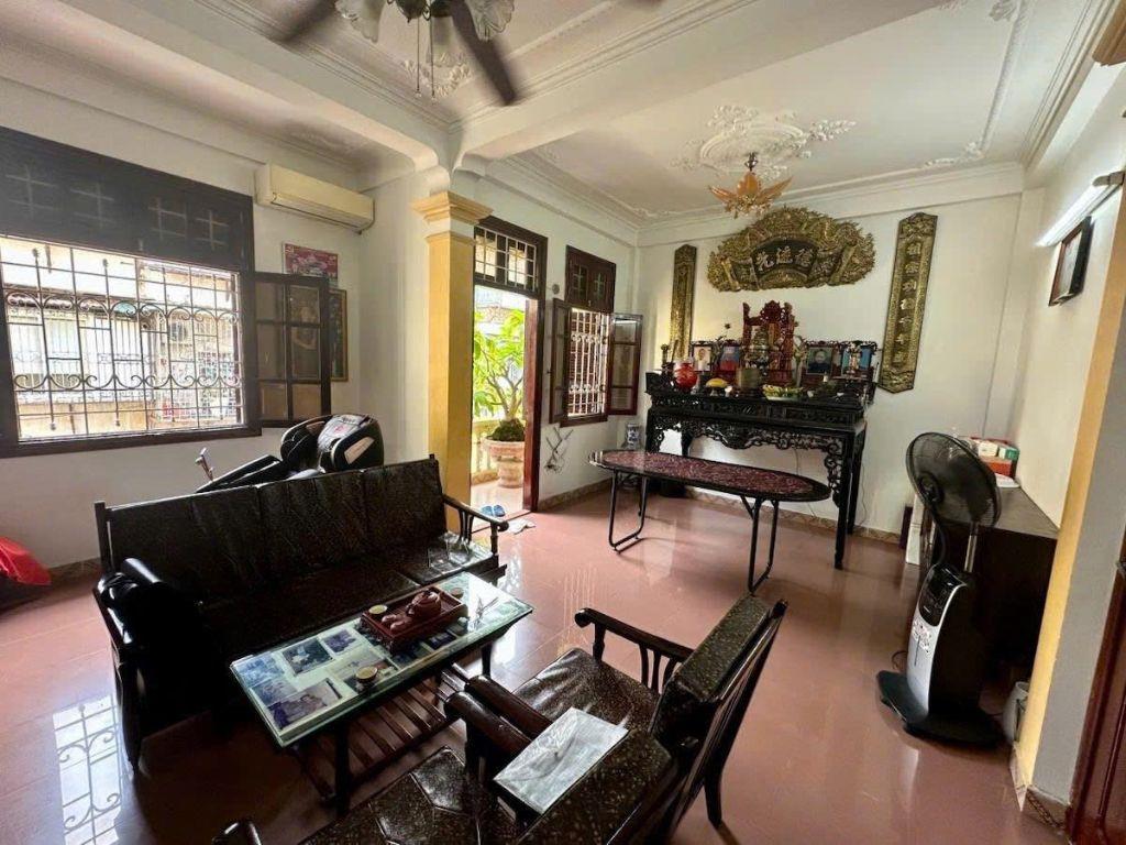 Hiếm phố Chùa Bộc 40m2, 5 tầng, mặt tiền 6m ô tô tránh đỗ thoải mái trung tâm Đống Đa 