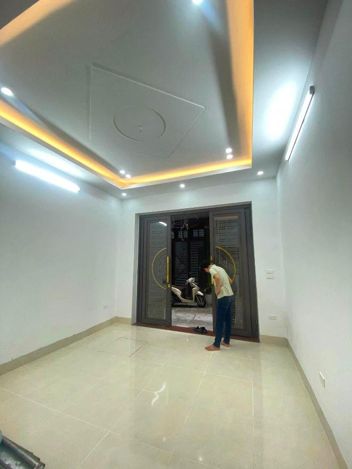 Hiếm phố Cù Chính Lan 36m2, 5T, MT3.8m chỉ 10m ra mặt phố giá 10.8 tỷ khu phân lô đẹp
