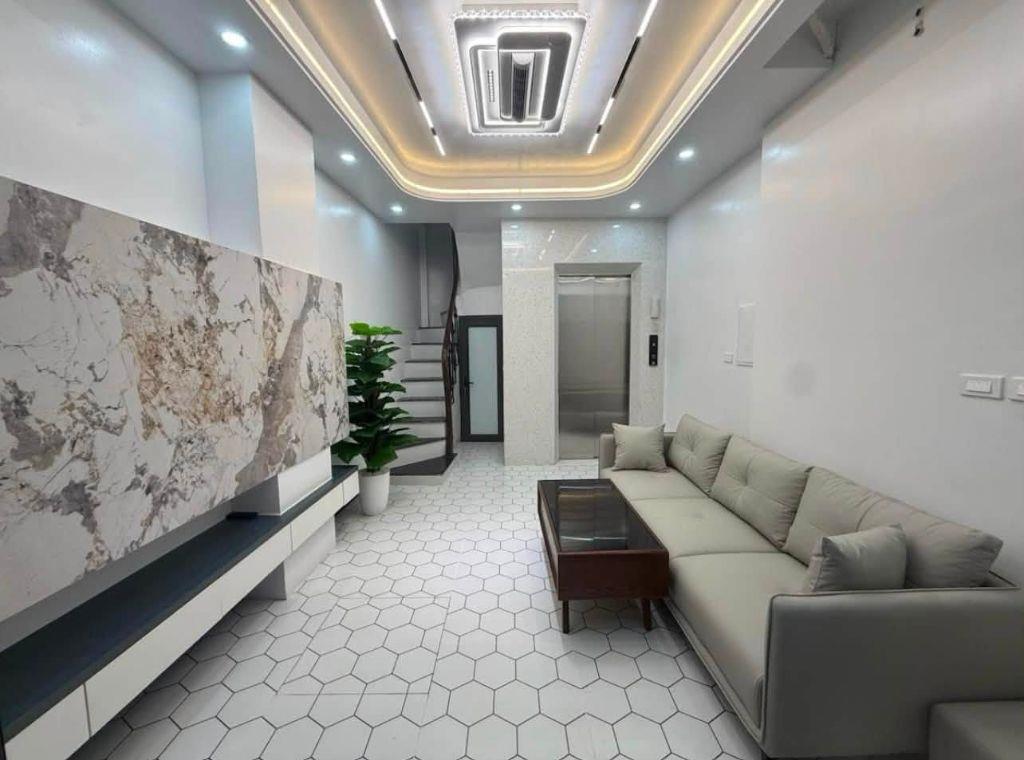 Siêu phẩm phố Hào Nam 33m2, 6T thang máy, mới đẹp long lanh nhỉnh 10 tỷ gần Vành Đai 1