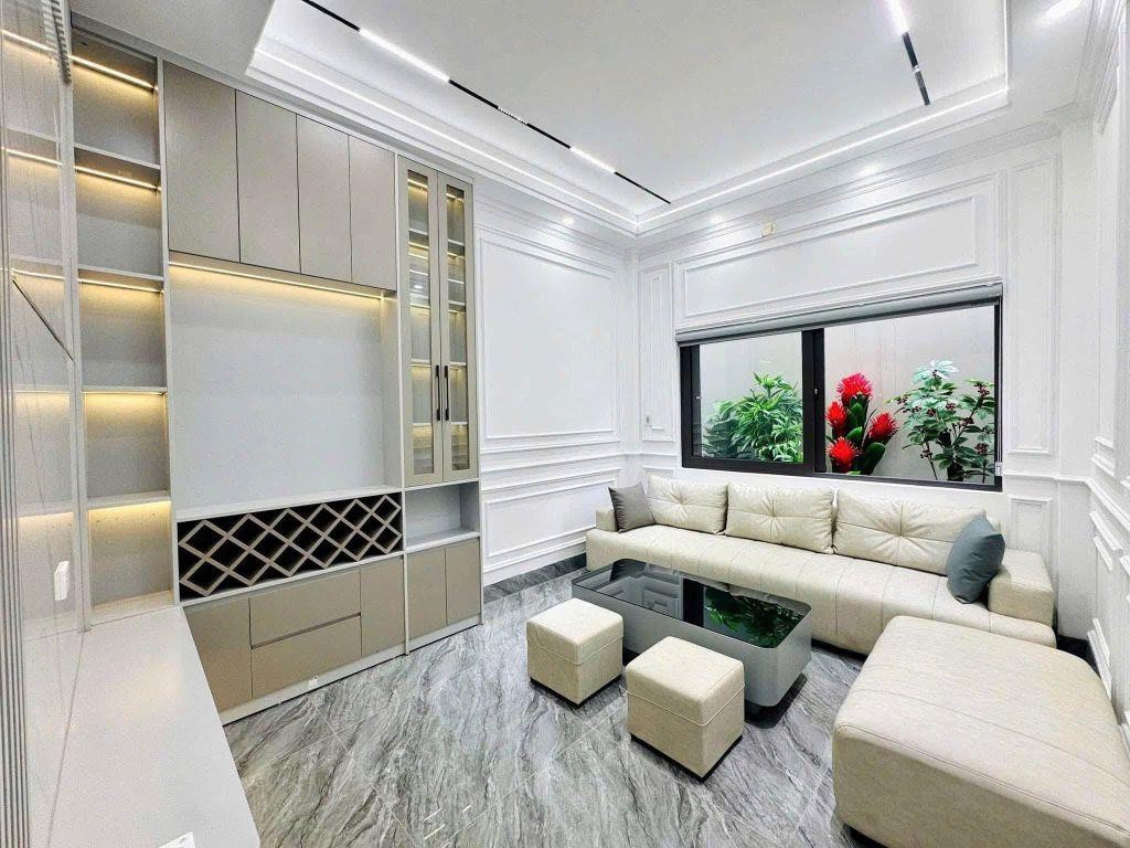  Hạ giá nhà Đường Láng 38m2, 5 tầng đẹp long lanh Gara ô tô 2 mặt thoáng nhỉnh 13 tỷ 