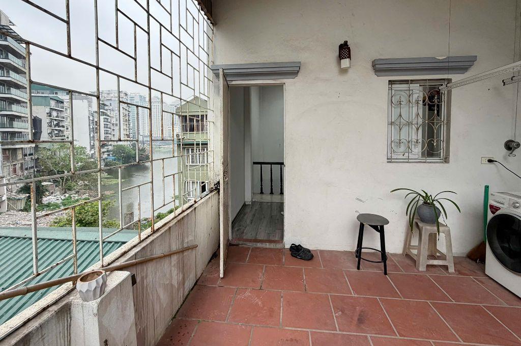 Hạ giá nhà Xuân Diệu 28m2, 4T, MT3.8m mới đẹp ở ngay giá 9 tỷ cận kề Hồ Tây