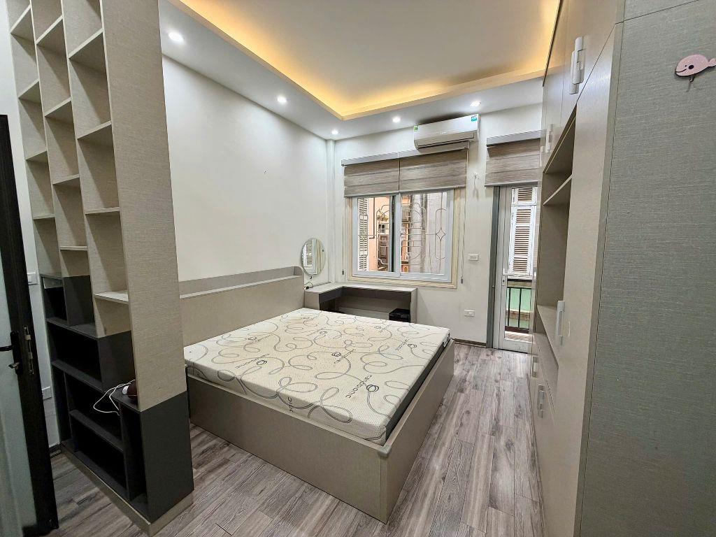 Hạ giá nhà Xuân Diệu 28m2, 4T, MT3.8m mới đẹp ở ngay giá 9 tỷ cận kề Hồ Tây