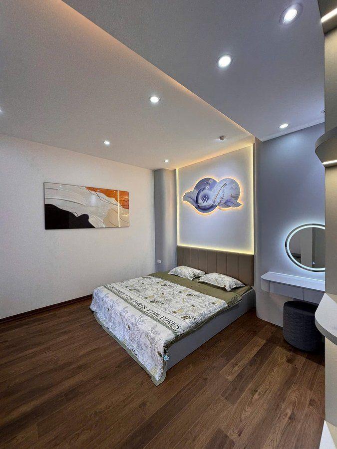 Siêu phẩm Đường Giải Phóng 38m2, 5T đẹp long lanh, lô góc 9.95 tỷ tặng full nội thất