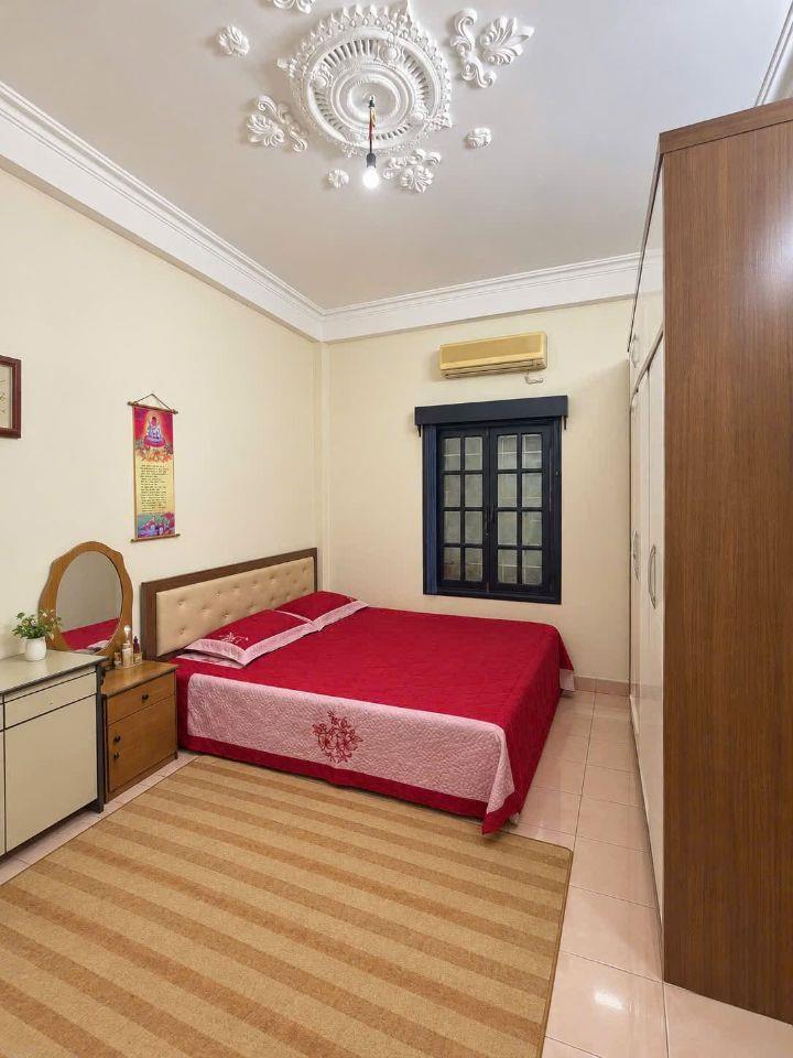 Hạ 700 triệu nhà phố Thái Hà 49m2, 4 tầng đường ô tô 4 chỗ trung tâm quận Đống Đa