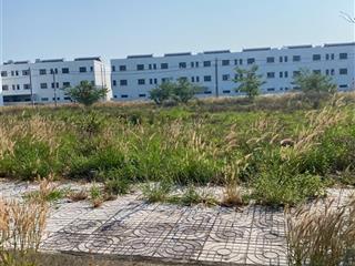 Cần tiền. bán gấp nền đất 75m2 giá 600 triệu